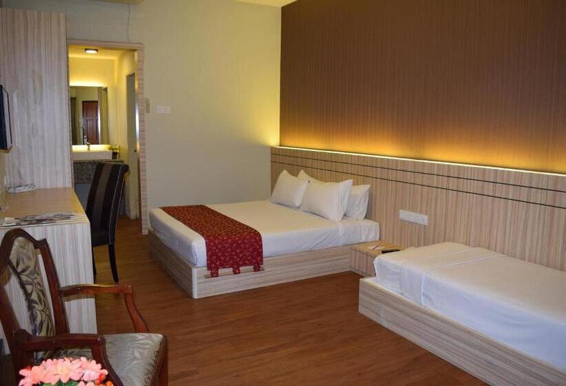 هتل Bukit Merah Laketown Resort