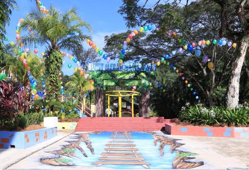 هتل Bukit Merah Laketown Resort