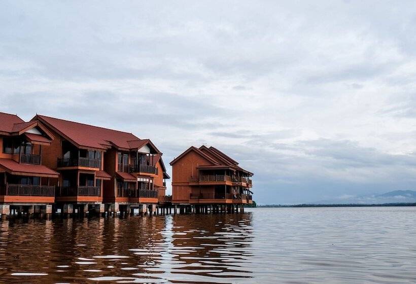 هتل Bukit Merah Laketown Resort