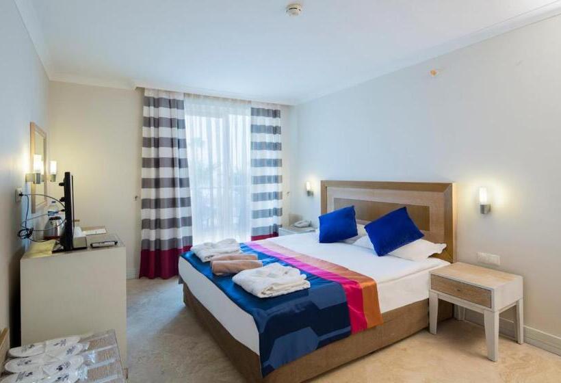 Отель Crystal Boutique Beach & Resort   Adult Only