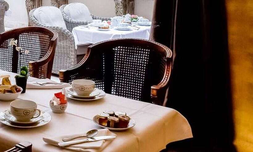 Fotos del hotel Hôtel Du Romancier:  31