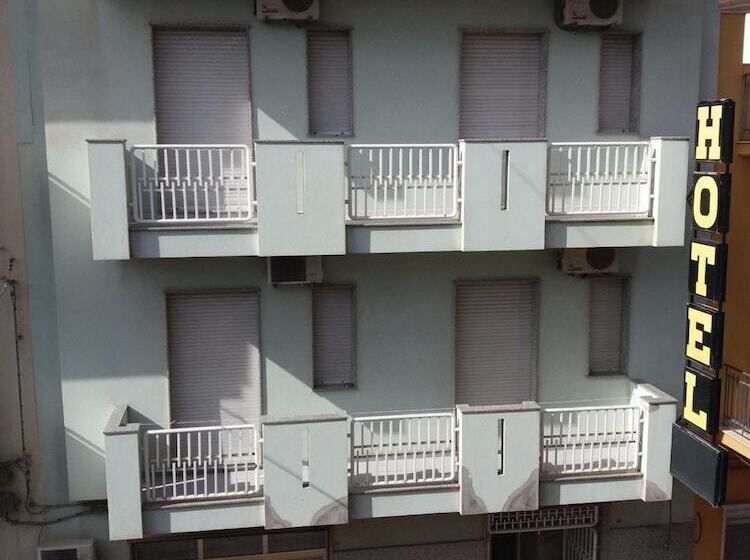 בית מלון כפרי Europa