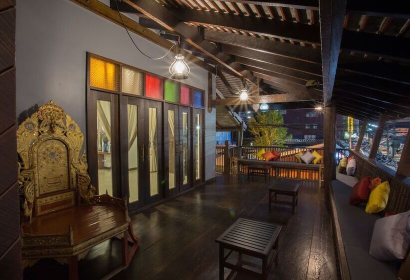 هتل Nightbazaar Inn