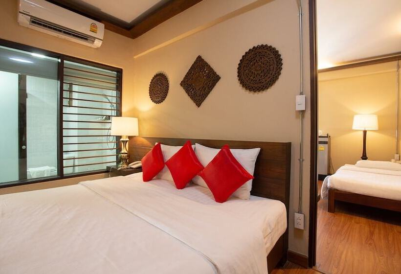 هتل Nightbazaar Inn