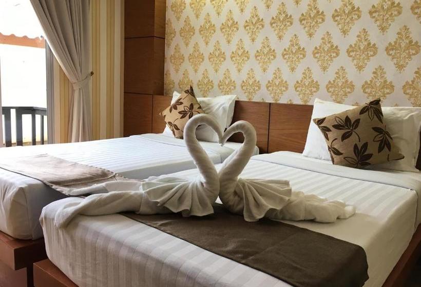 هتل Andaman Resort