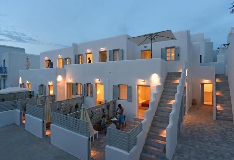 هتل Porto Naoussa