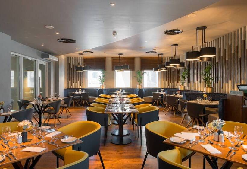 Fotos del hotel Premier Inn Dubai Al Jaddaf:  35