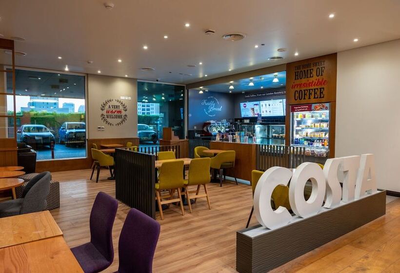 Fotos del hotel Premier Inn Dubai Al Jaddaf:  33