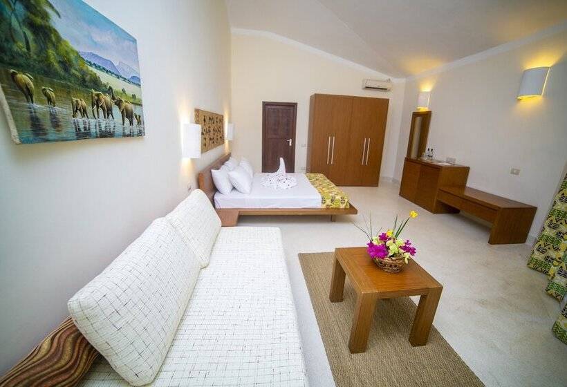 Hotel The One