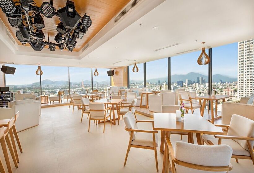 Fotos del hotel Tms Hotel Da Nang Beach:  43