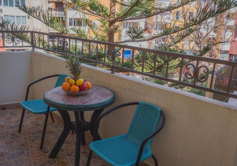 Fotos del hotel Venera Apartments:  38