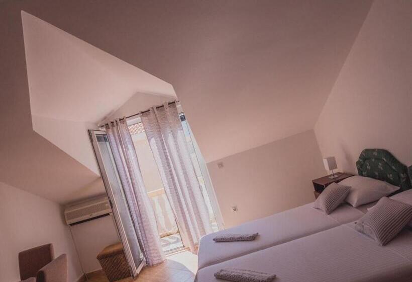Fotos del hotel Venera Apartments:  9
