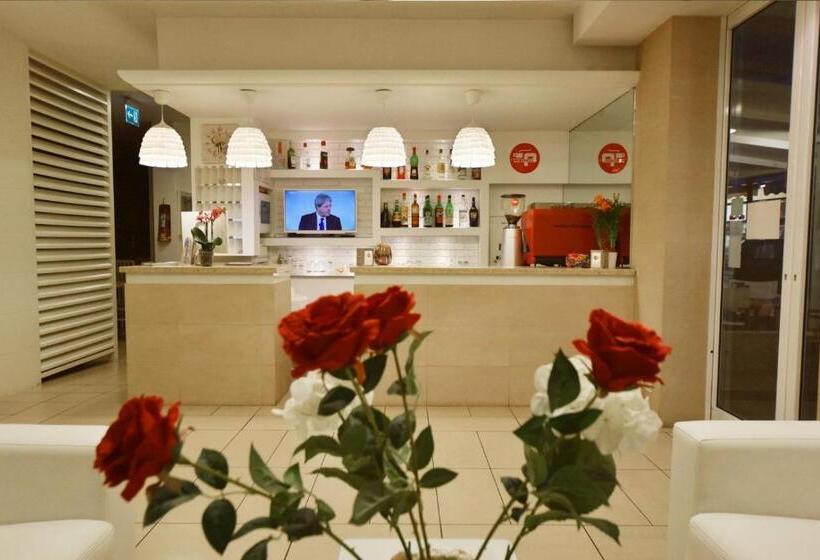 فندق Villa Edda