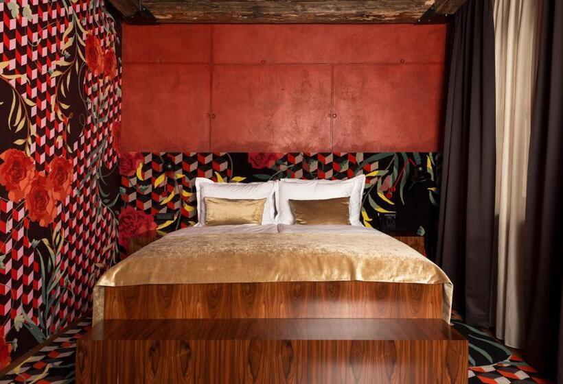 Winery & Design Hotel Roxanich