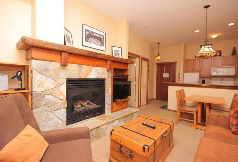 אתר נופש Snow Creek Lodge By Fernie Lodging Co