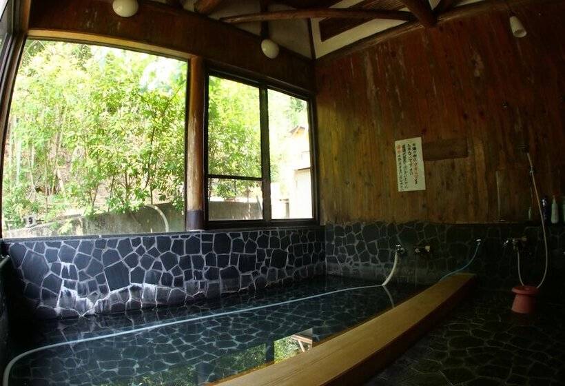 Ryokan 民宿たきた館 Guest House Takita Kan