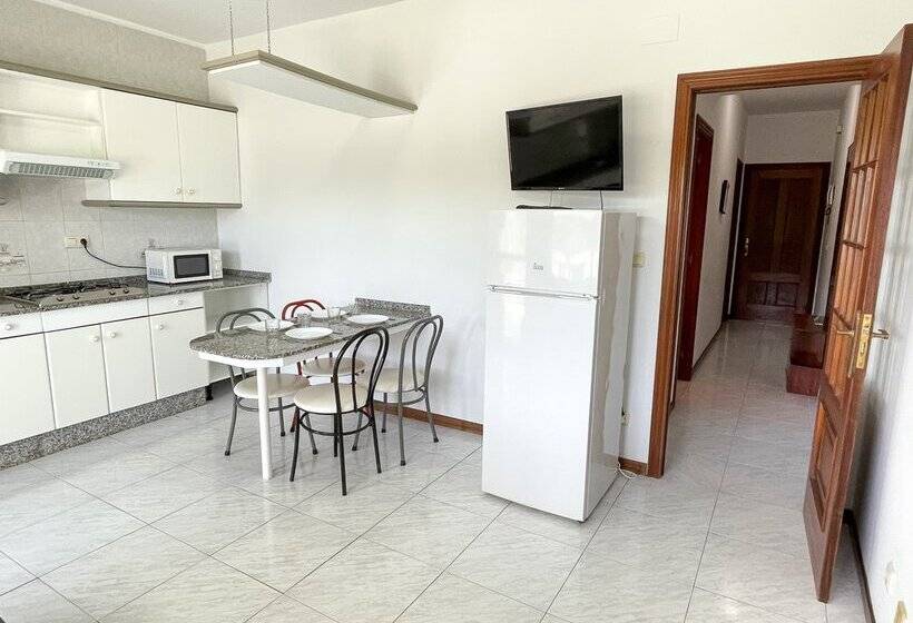 Apartamentos Revo Salinas 3000