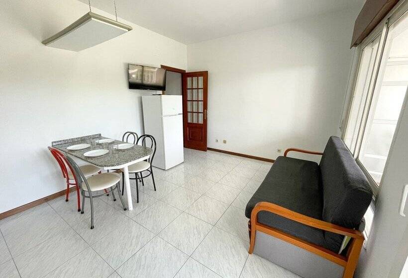 Apartamentos Revo Salinas 3000