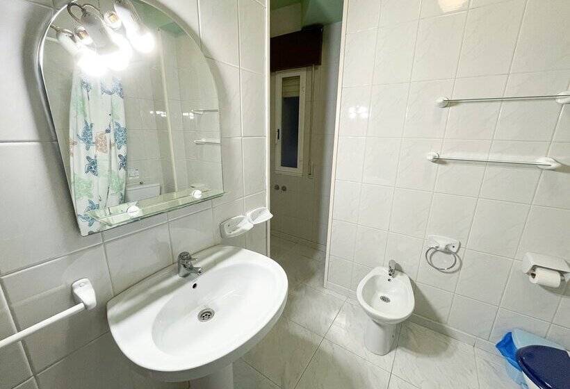 Apartamentos Revo Salinas 3000