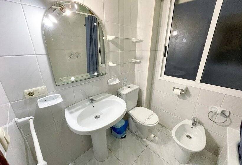 Apartamentos Revo Salinas 3000