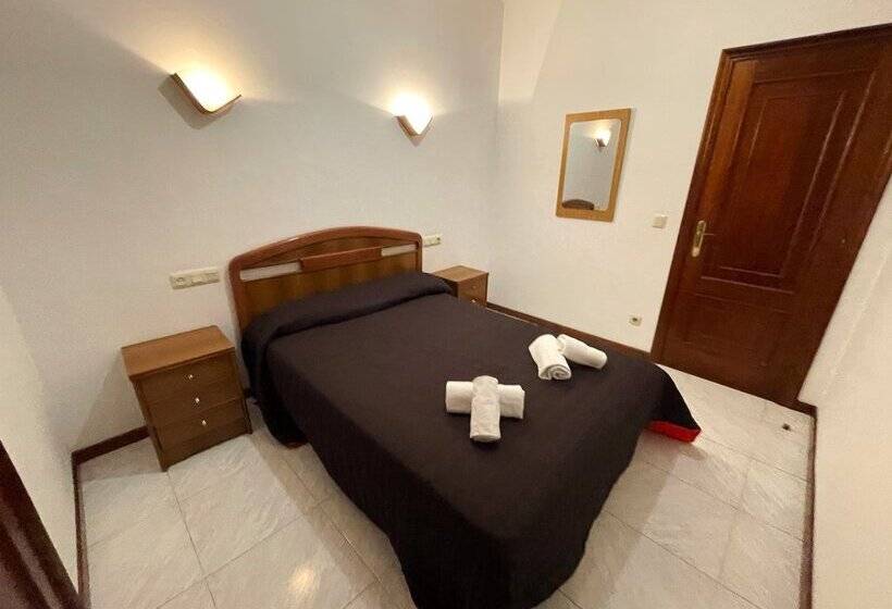Apartamentos Revo Salinas 3000