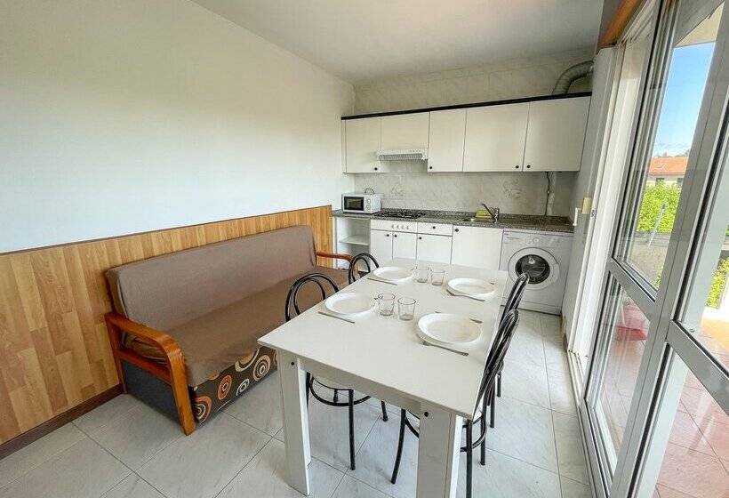 Apartamentos Revo Salinas 3000