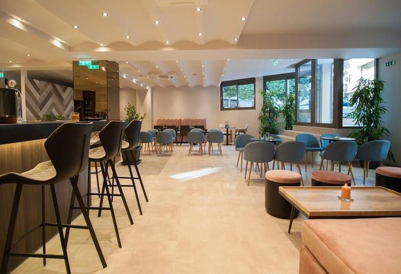 هتل Athens Platinum Rooms And Suites