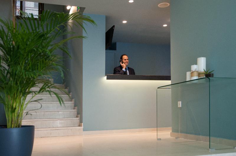 هتل Athens Platinum Rooms And Suites