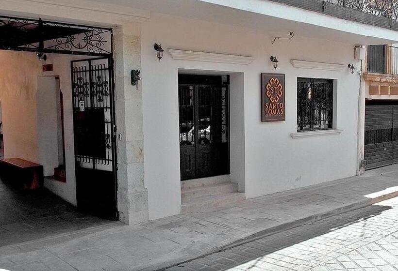 هتل Casa Santo Tomas