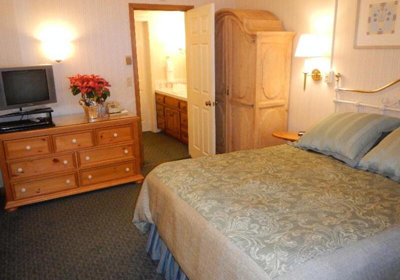 ホテル Getaways At Olympic Village Inn