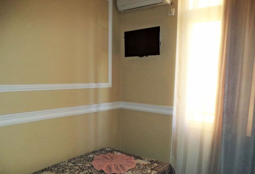 هتل Live Inn Ureki