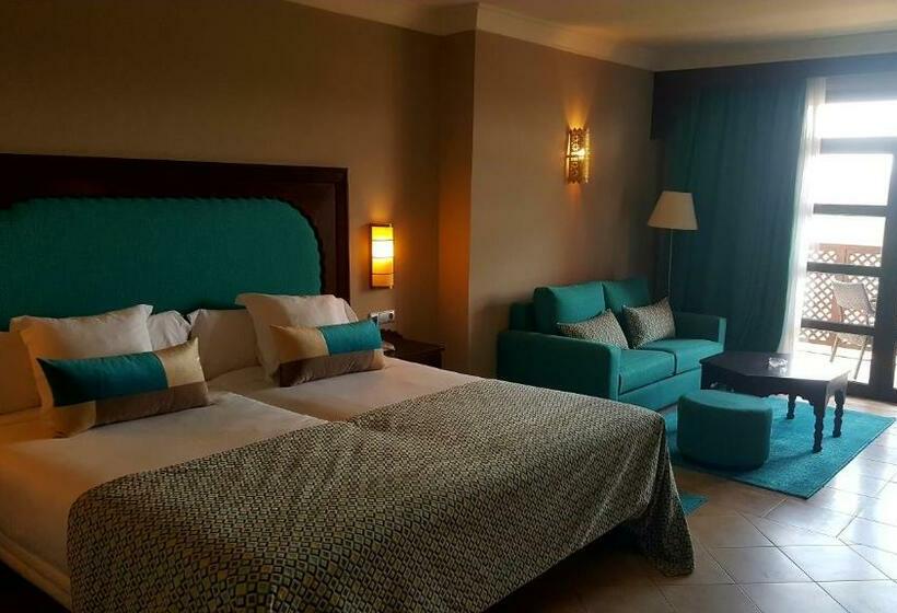 Отель Oasis Saidia Palace & Blue Pearl