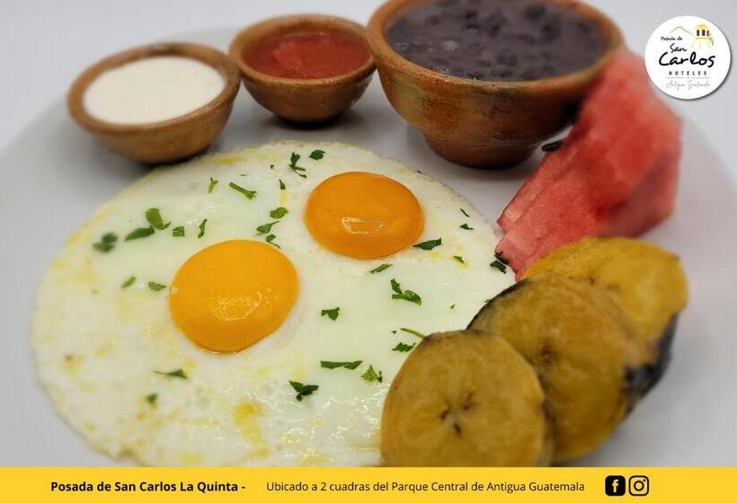 هتل Posada De San Carlos La Quinta