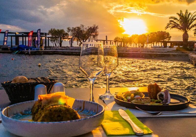 هتل Ramada Loutraki Poseidon Resort