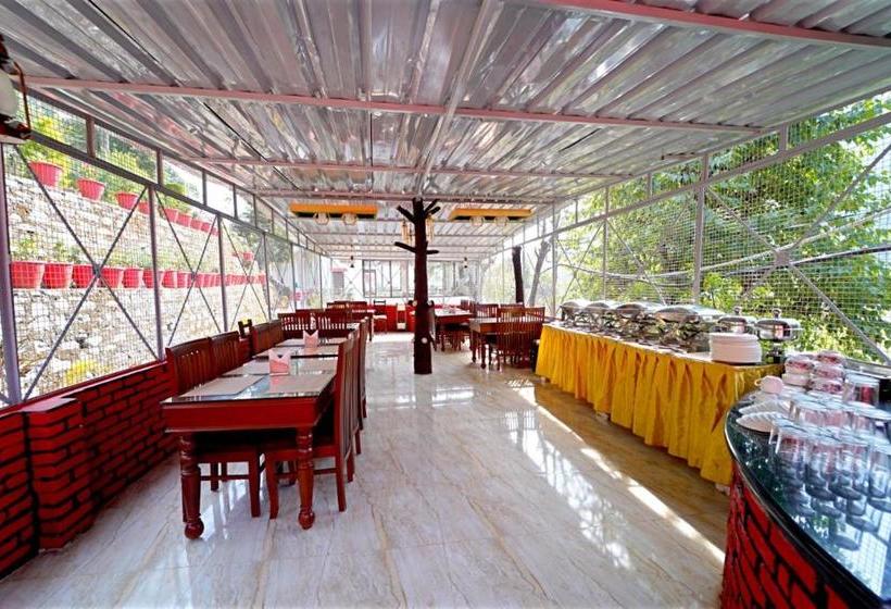 בית מלון כפרי Shiva's Solace Resort By Samaira