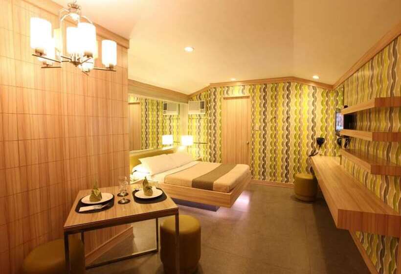 هتل Victoria Court Escarpment Pasig