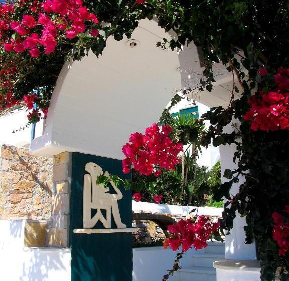 Keros Art Hotel