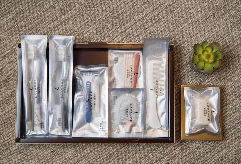 Lavande Hotels·shenzhen North Railway Station Bantian Metro Station