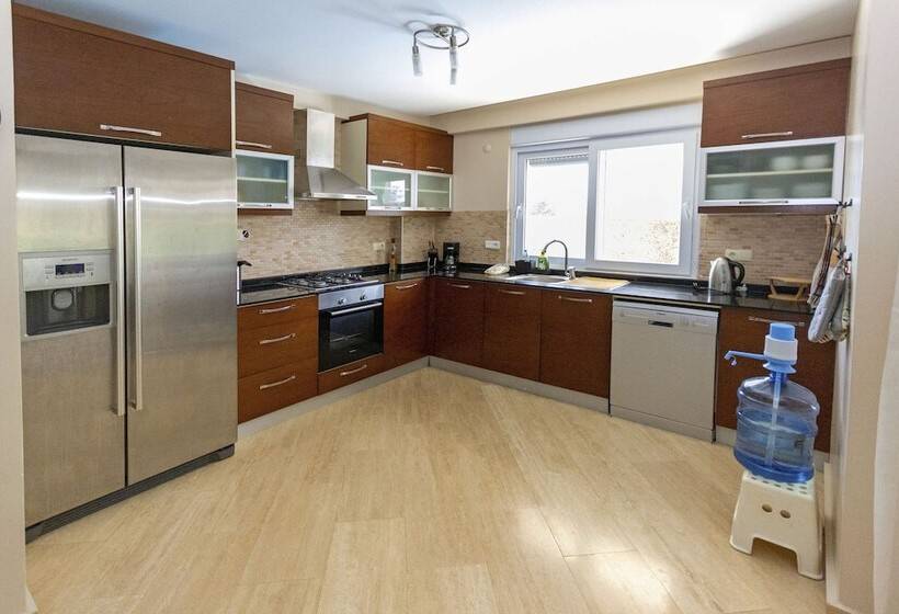 Paradise Town Villa Marina