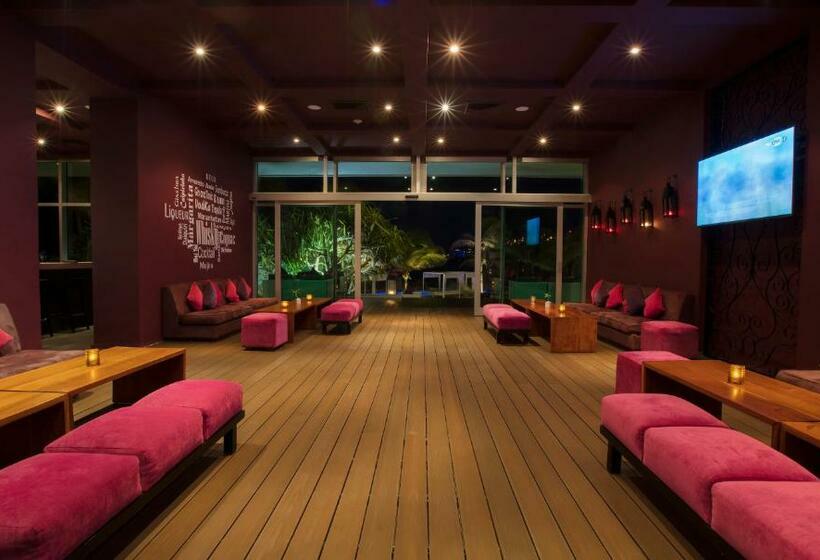 Fotos del hotel Altitude By Krystal Grand Punta Cancun All Inclusi:  20