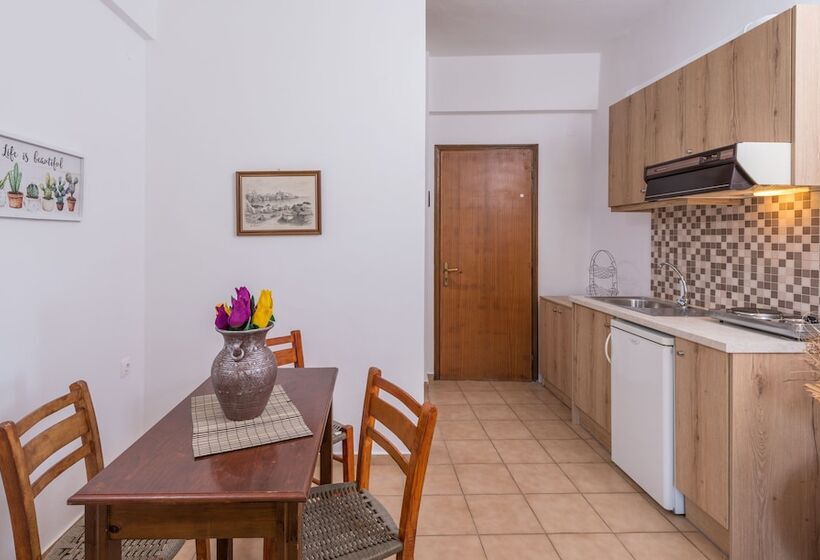 Angelika Apartments