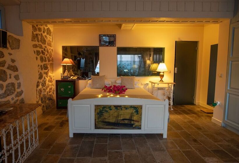 Beyaz Yunus Hotel   Adult Only