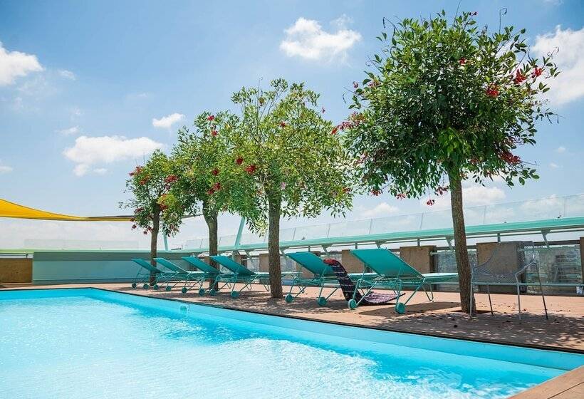 هتل Bossa Nova Beirut