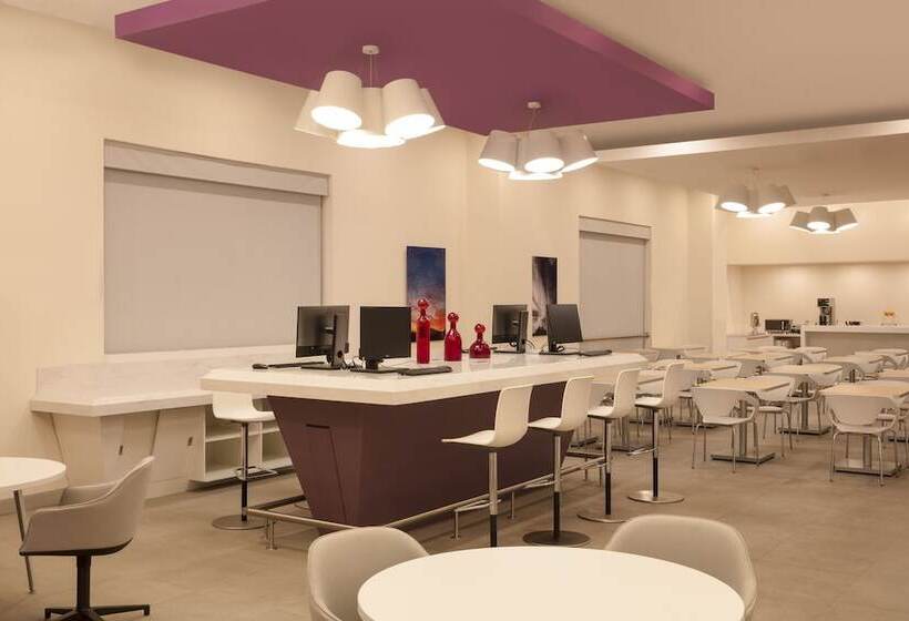 Fotos del hotel Fiesta Inn Express Monterrey Centro:  10