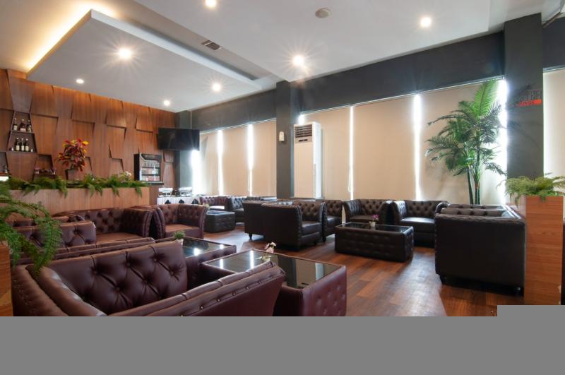 Fotos del hotel Kyriad Grand Master  Purwodadi:  9