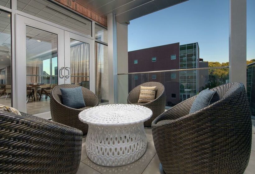 هتل Hilton Garden Inn Westchester Dobbs Ferry, Ny