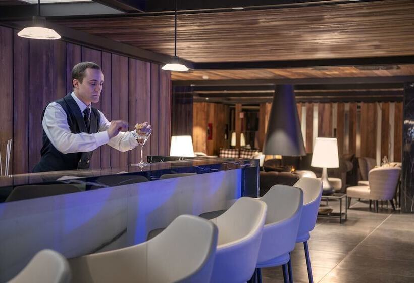 Le Massif Hotel & Lodge Courmayeur The Leading Hotels Of The World