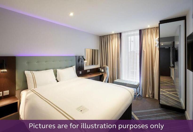 Fotos del hotel Premier Inn München City Schwabing:  2