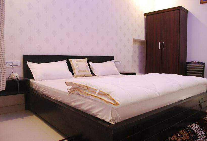 Fotos del hotel Royal Rawat Palace: 1 Fotos del hotel Royal Rawat Palace: 1