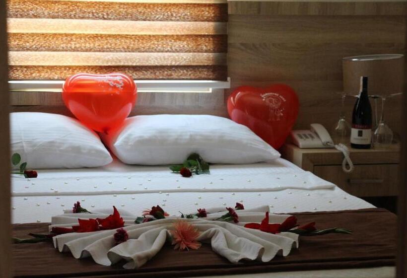 هتل The Marmaris Boutique